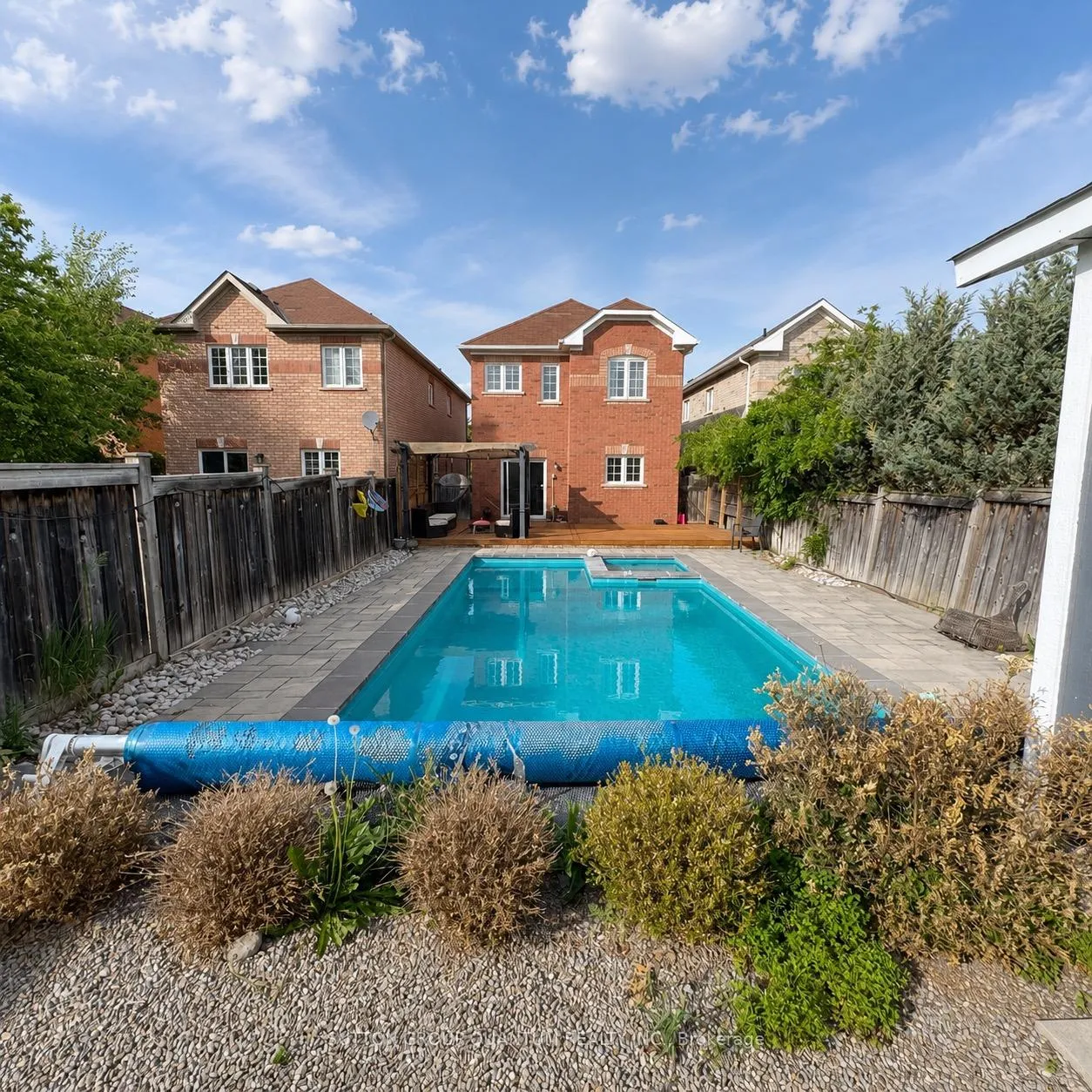 Photo 33 of 48 Meadowlark Drive, Halton Hills, Georgetown — HOMEH