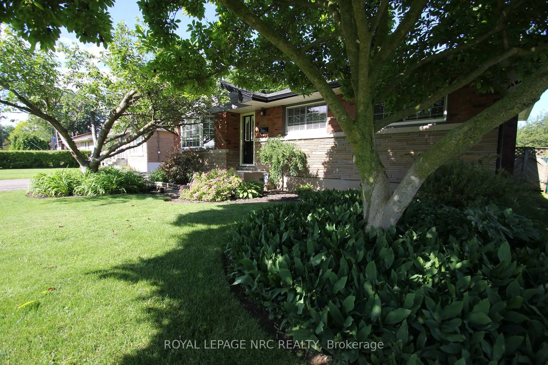 Photo 2 of 9 Greenhill Drive, Thorold, Thorold Downtown — HOMEH