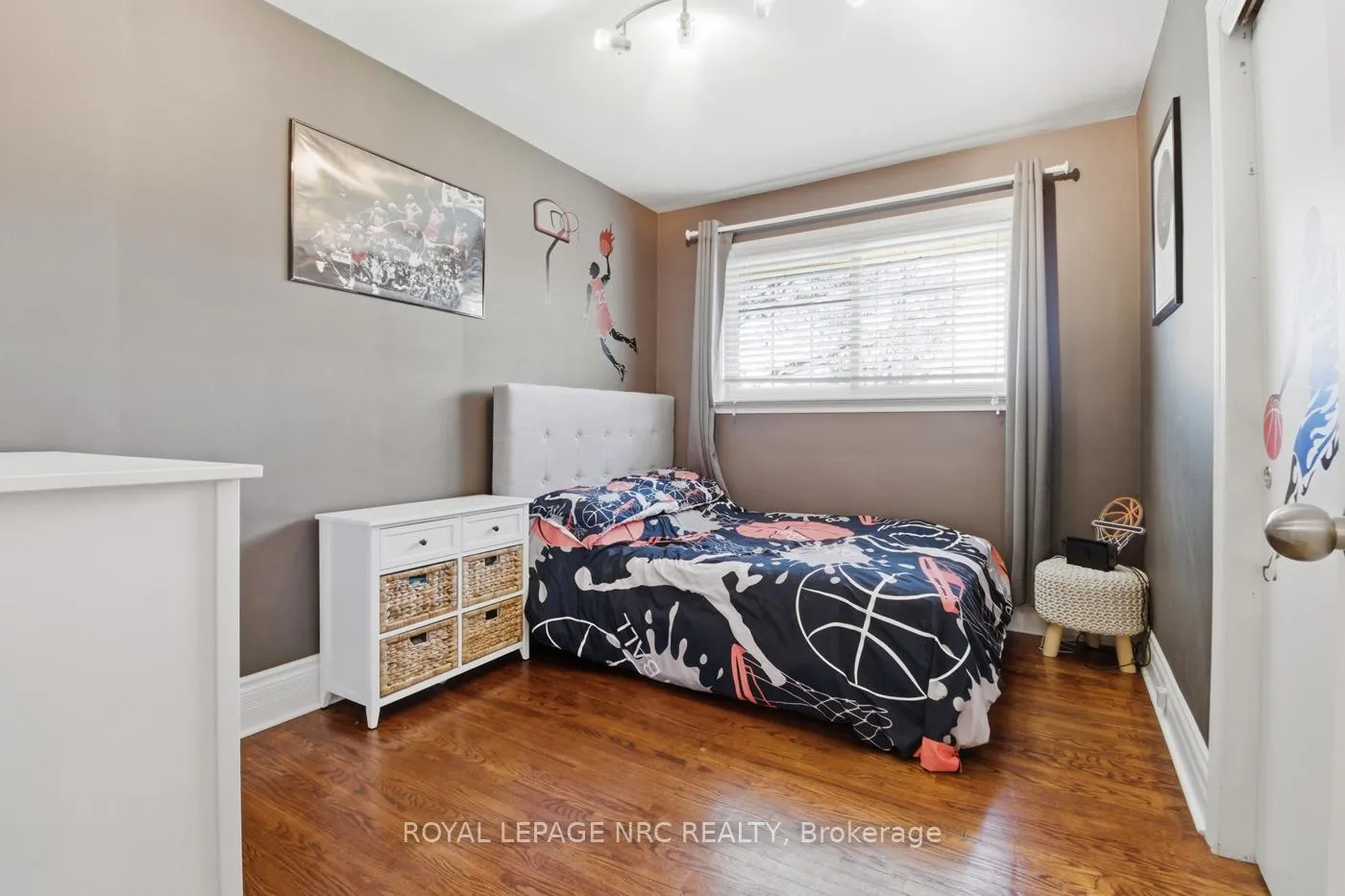 Photo 17 of 9 Greenhill Drive, Thorold, Thorold Downtown — HOMEH