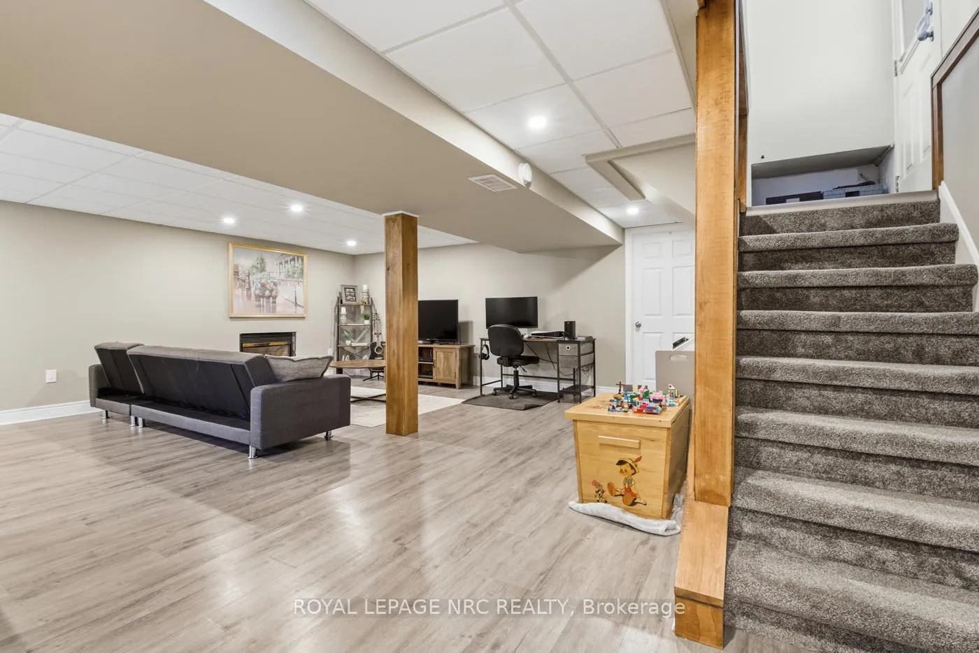 Photo 22 of 9 Greenhill Drive, Thorold, Thorold Downtown — HOMEH