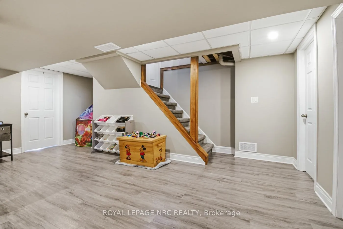 Photo 23 of 9 Greenhill Drive, Thorold, Thorold Downtown — HOMEH
