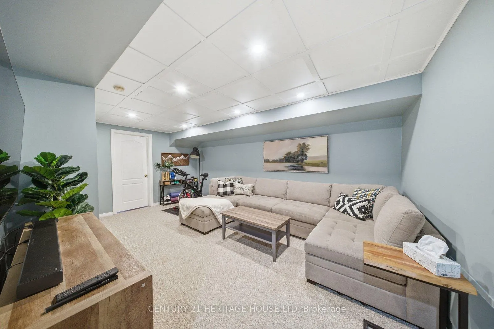 Photo 24 of 34 Primrose Drive, Tillsonburg — HOMEH