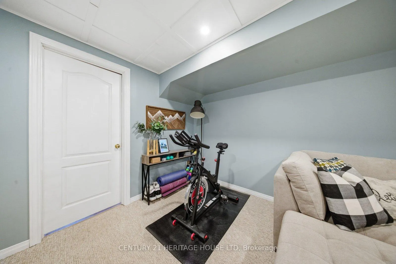 Photo 25 of 34 Primrose Drive, Tillsonburg — HOMEH