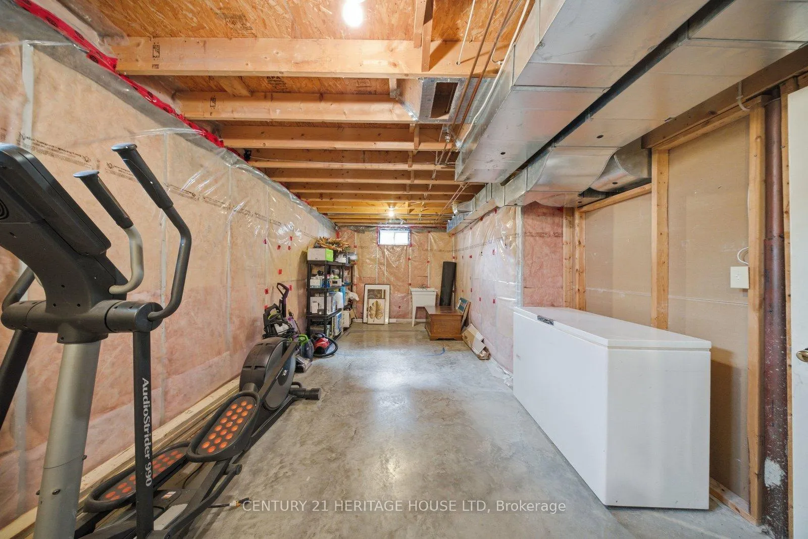 Photo 29 of 34 Primrose Drive, Tillsonburg — HOMEH
