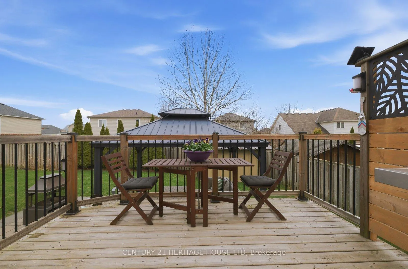 Photo 33 of 34 Primrose Drive, Tillsonburg — HOMEH