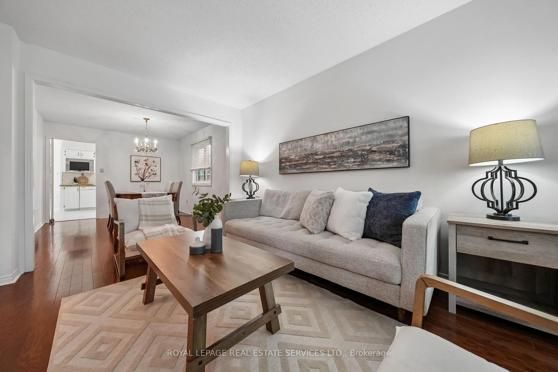 Photo 5 of 1547 Stoneybrook Trail, Oakville, Glen Abbey — HOMEH