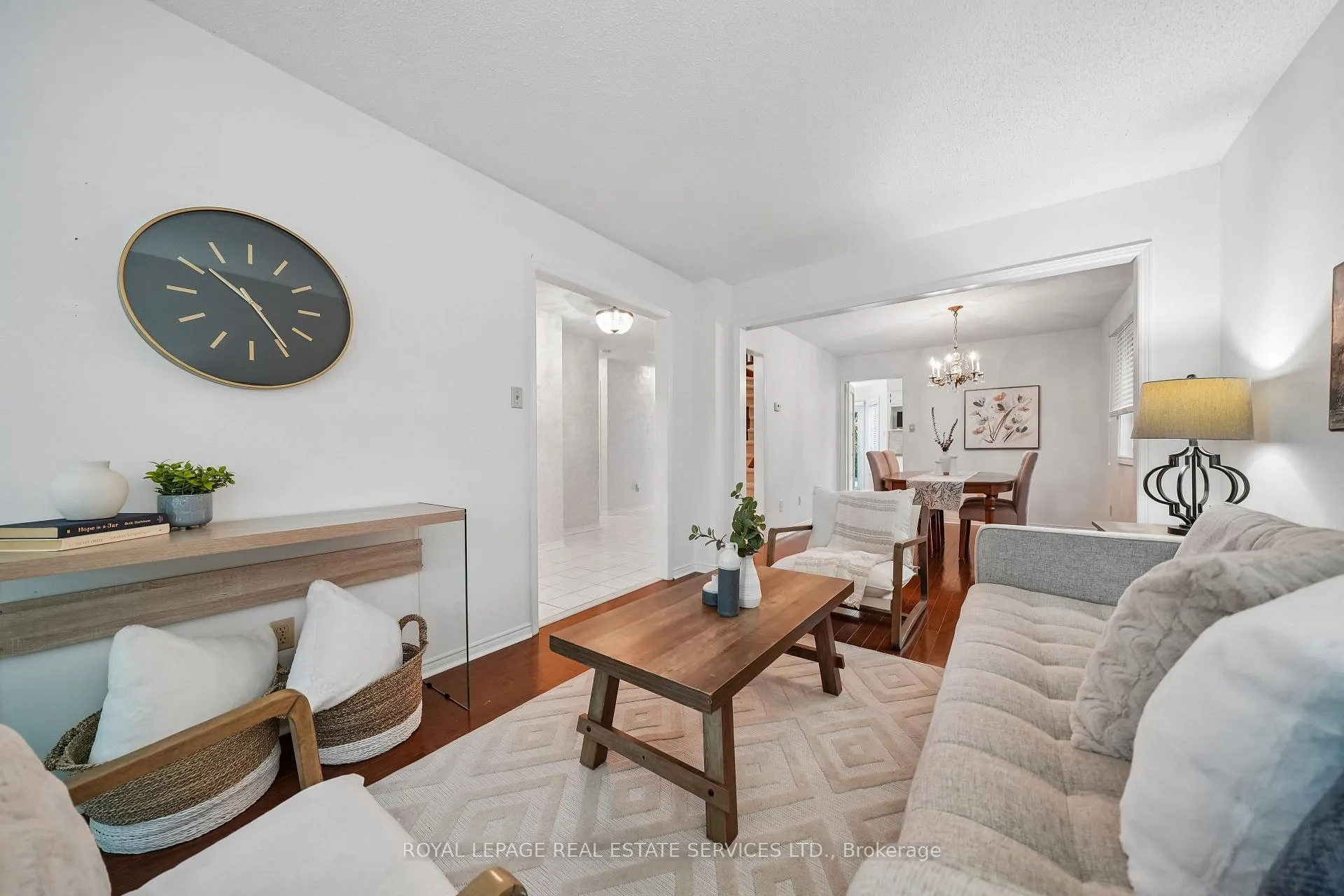 Photo 6 of 1547 Stoneybrook Trail, Oakville, Glen Abbey — HOMEH