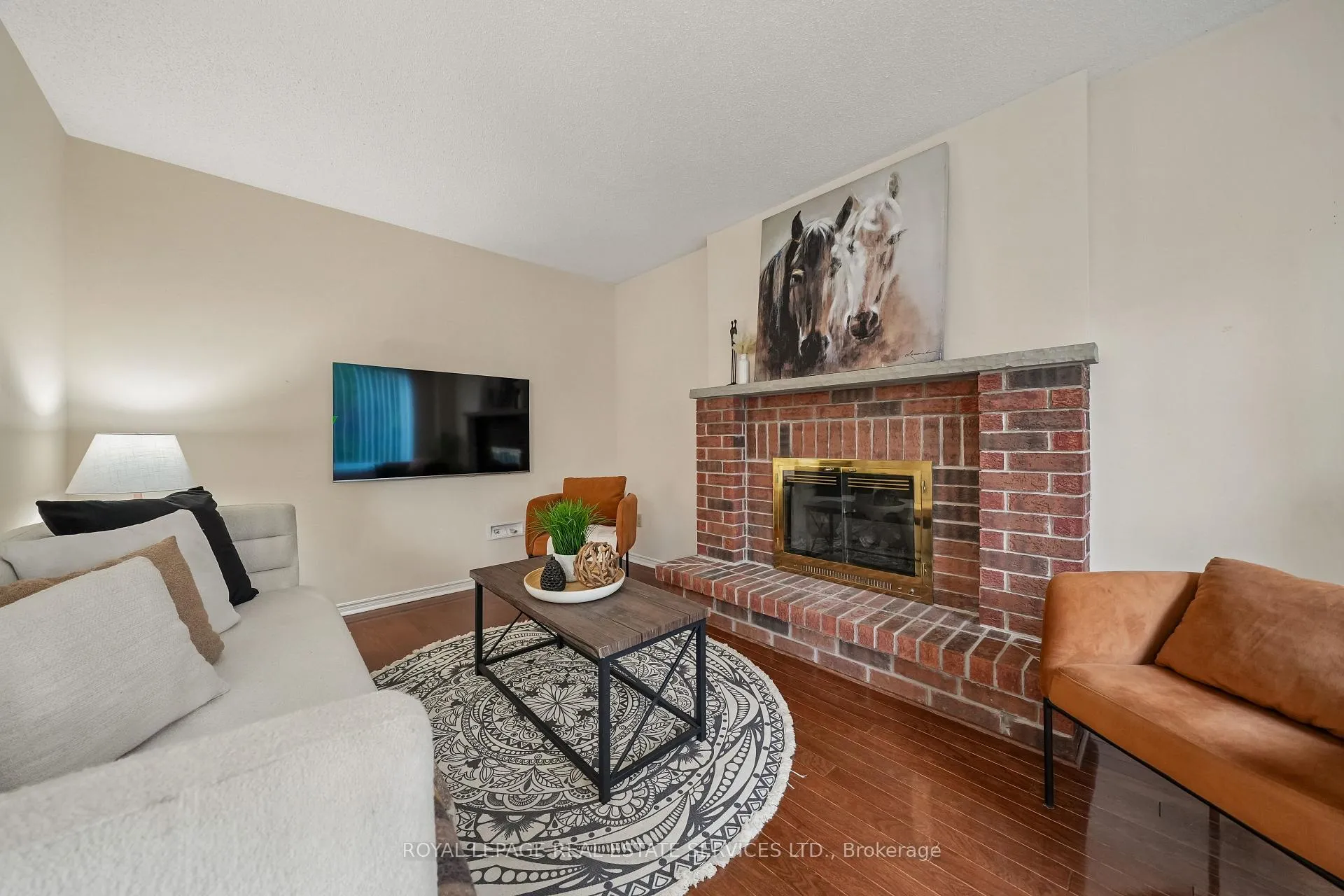 Photo 14 of 1547 Stoneybrook Trail, Oakville, Glen Abbey — HOMEH