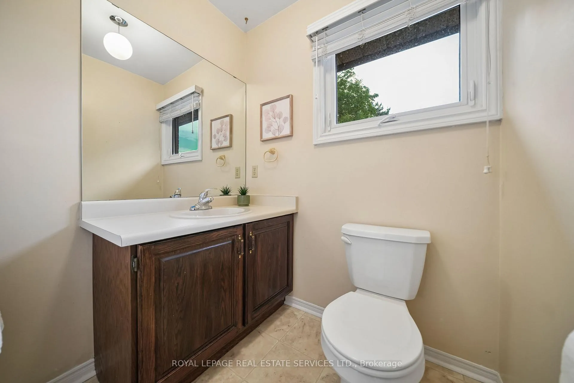 Photo 22 of 1547 Stoneybrook Trail, Oakville, Glen Abbey — HOMEH