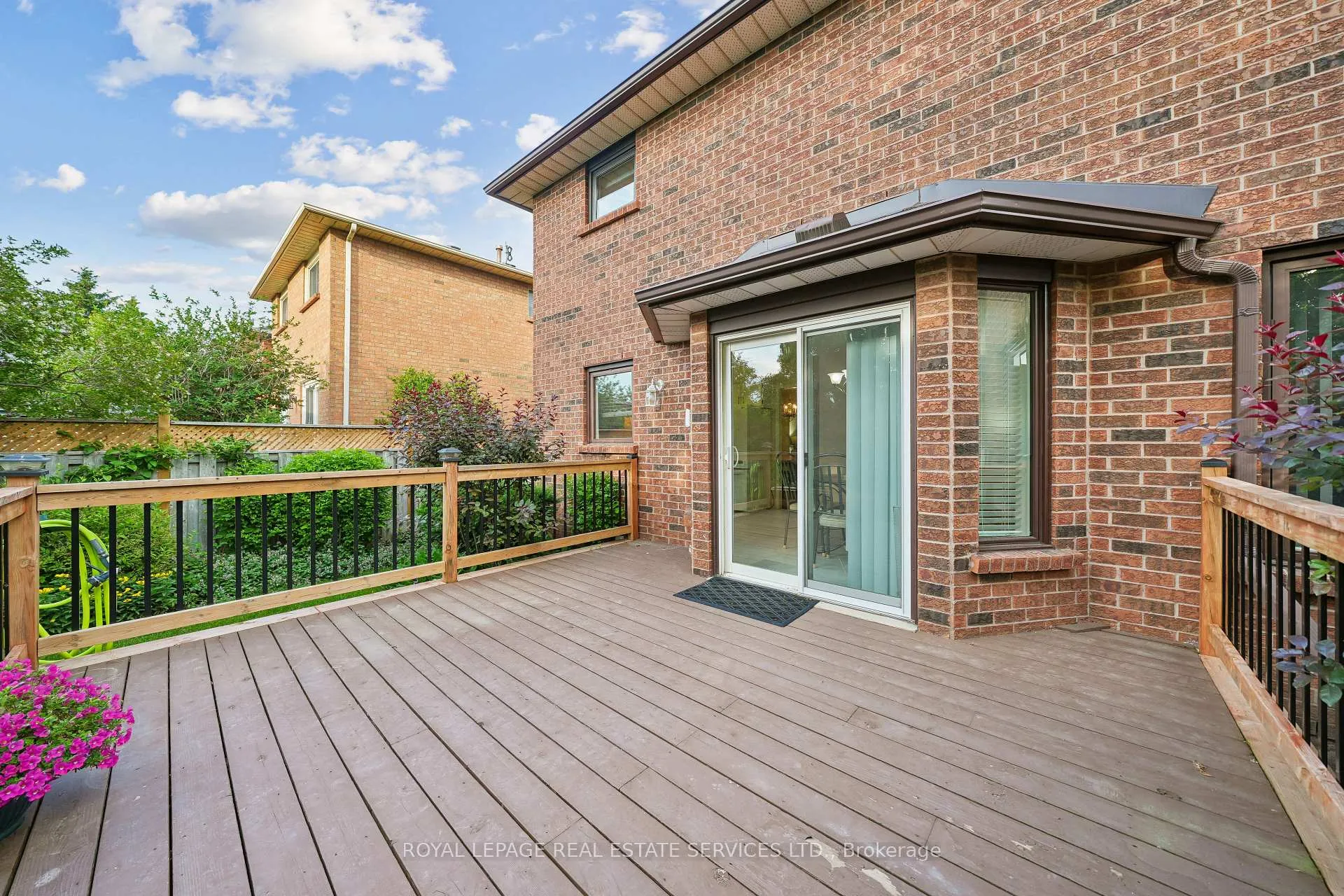 Photo 32 of 1547 Stoneybrook Trail, Oakville, Glen Abbey — HOMEH
