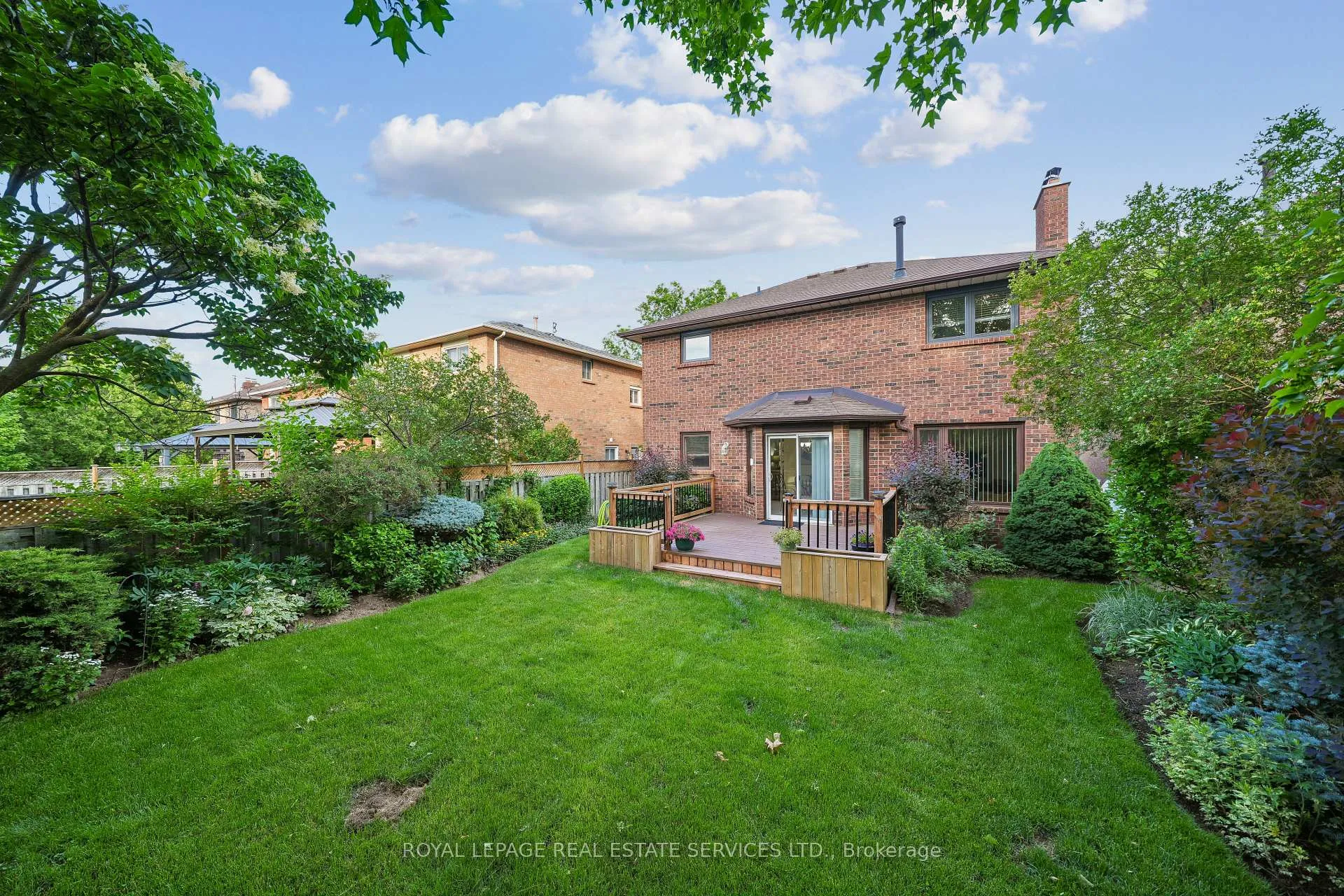 Photo 34 of 1547 Stoneybrook Trail, Oakville, Glen Abbey — HOMEH