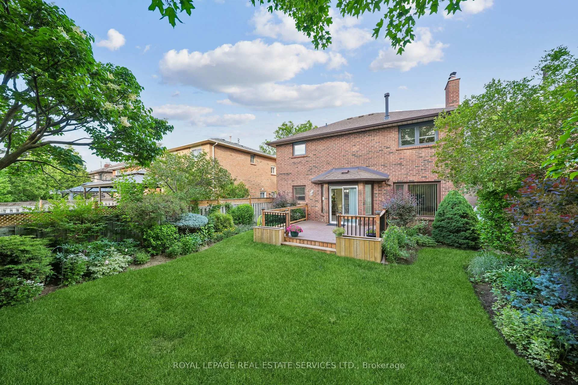 Photo 36 of 1547 Stoneybrook Trail, Oakville, Glen Abbey — HOMEH