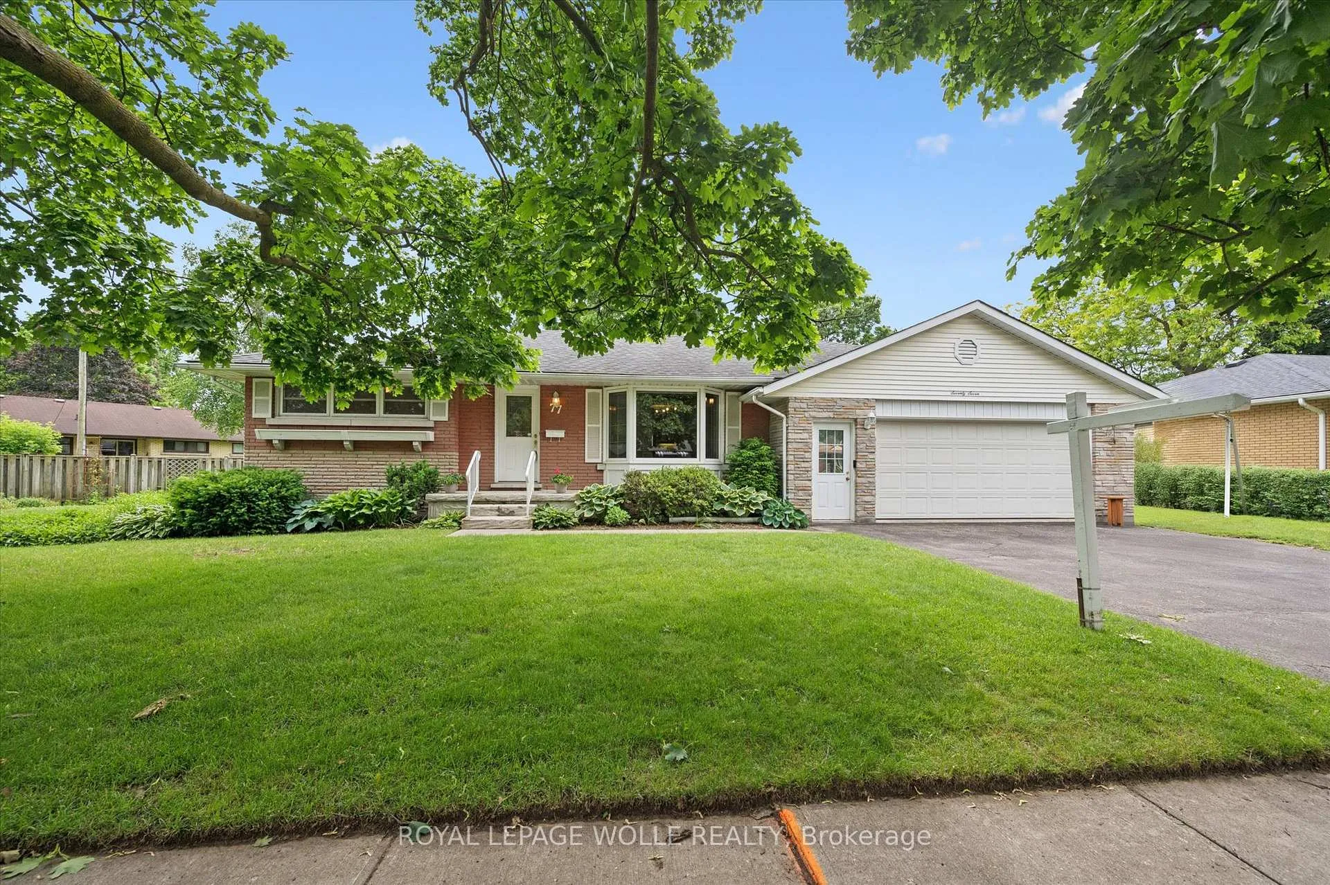 Photo 2 of 77 Maywood Road, Kitchener — HOMEH