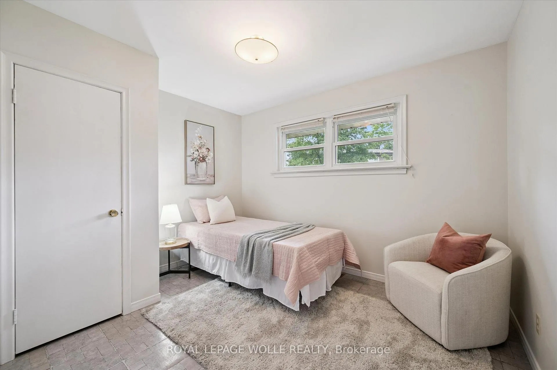 Photo 13 of 77 Maywood Road, Kitchener — HOMEH