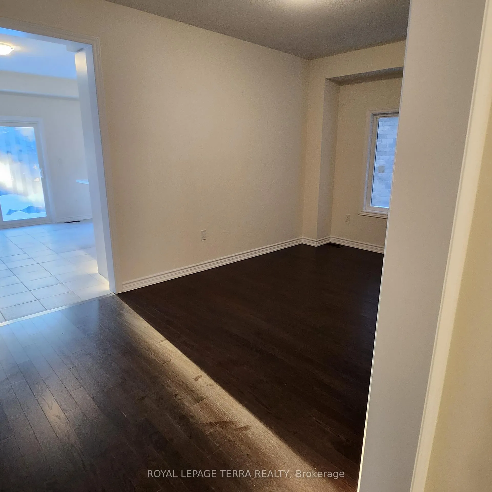 Photo 7 of 338 Fleetwood Drive, Oshawa, Eastdale — HOMEH