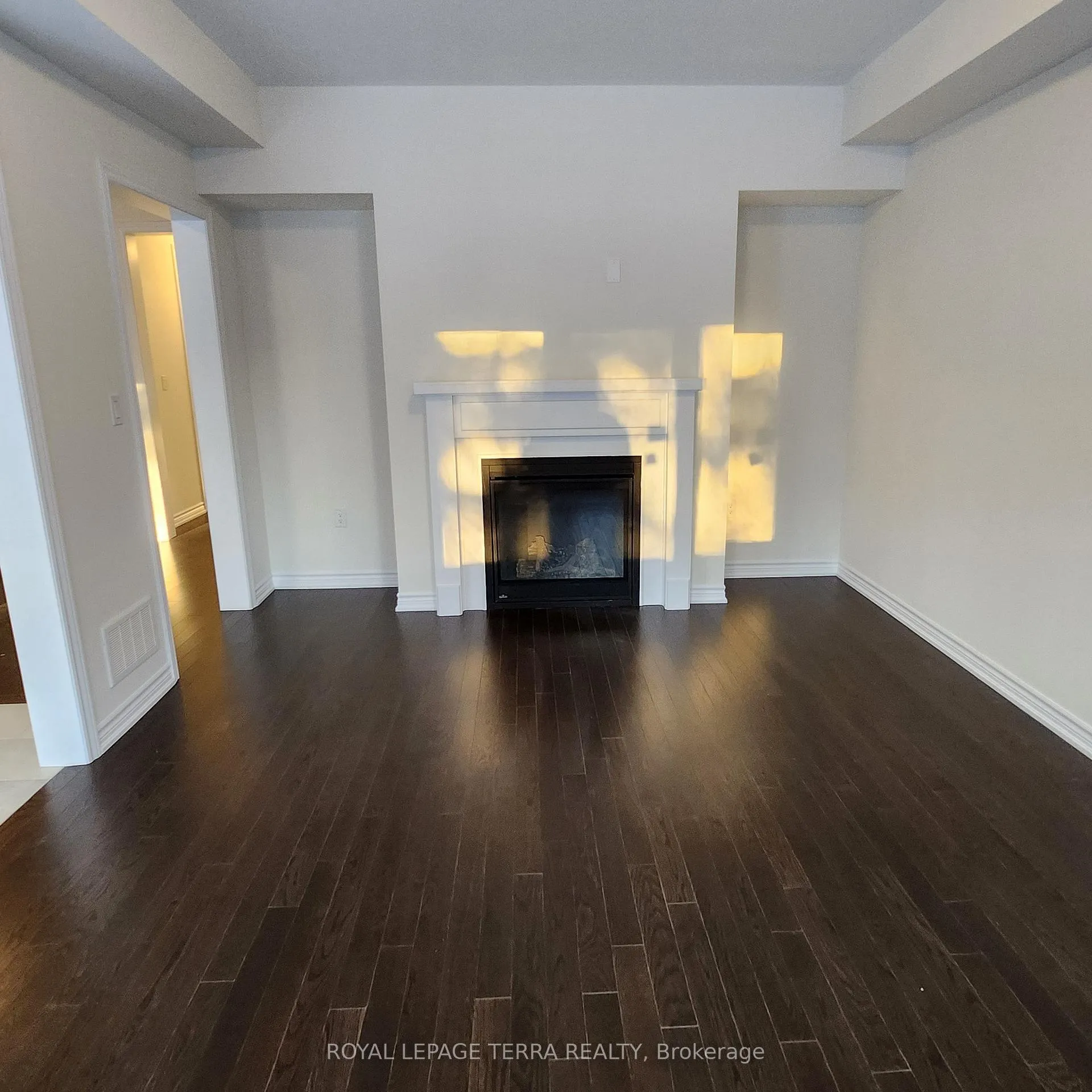 Photo 10 of 338 Fleetwood Drive, Oshawa, Eastdale — HOMEH