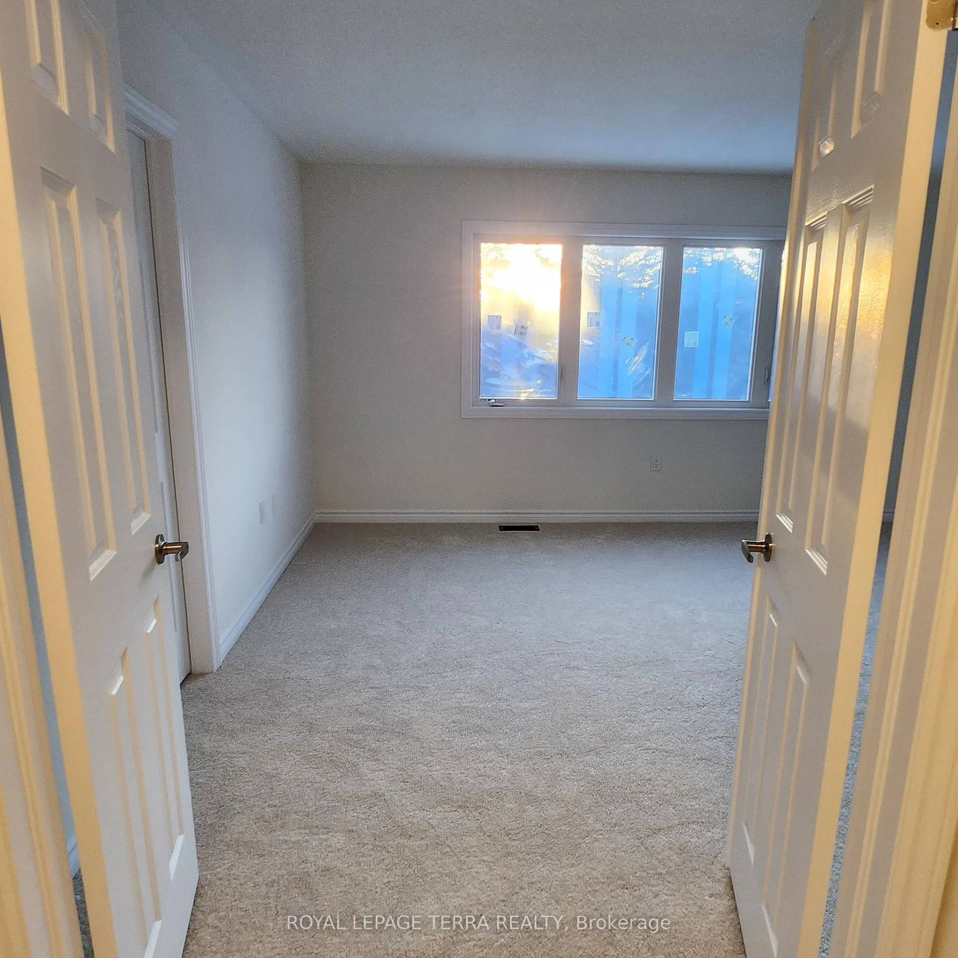 Photo 28 of 338 Fleetwood Drive, Oshawa, Eastdale — HOMEH