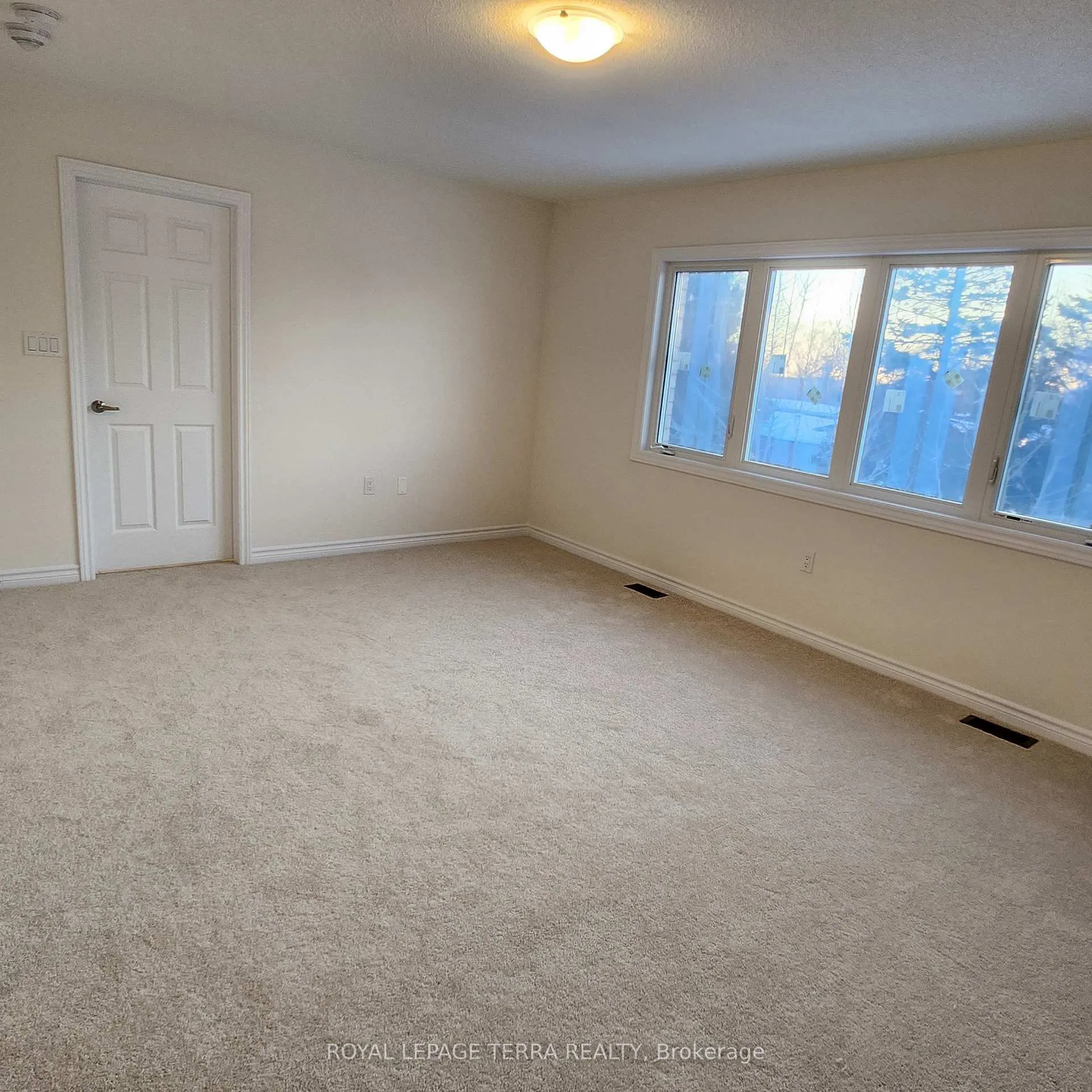 Photo 29 of 338 Fleetwood Drive, Oshawa, Eastdale — HOMEH