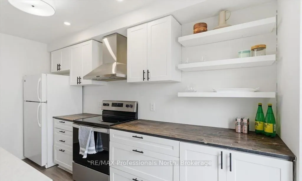 Photo 5 of 98 Roxton Road, Oakville, River Oaks — HOMEH