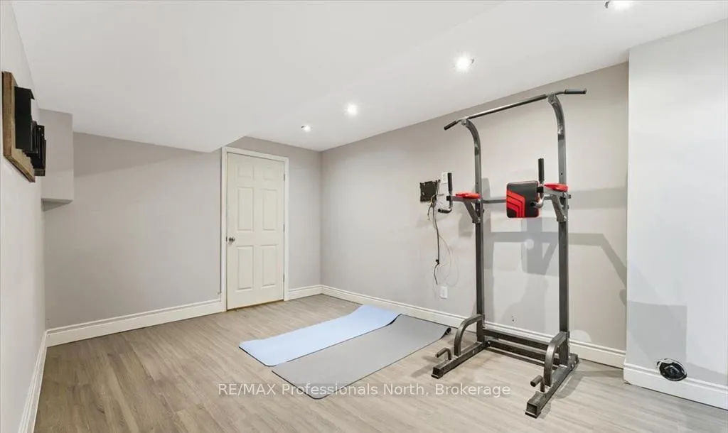 Photo 7 of 98 Roxton Road, Oakville, River Oaks — HOMEH