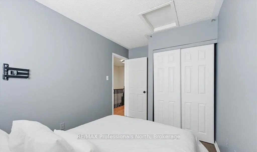 Photo 18 of 98 Roxton Road, Oakville, River Oaks — HOMEH