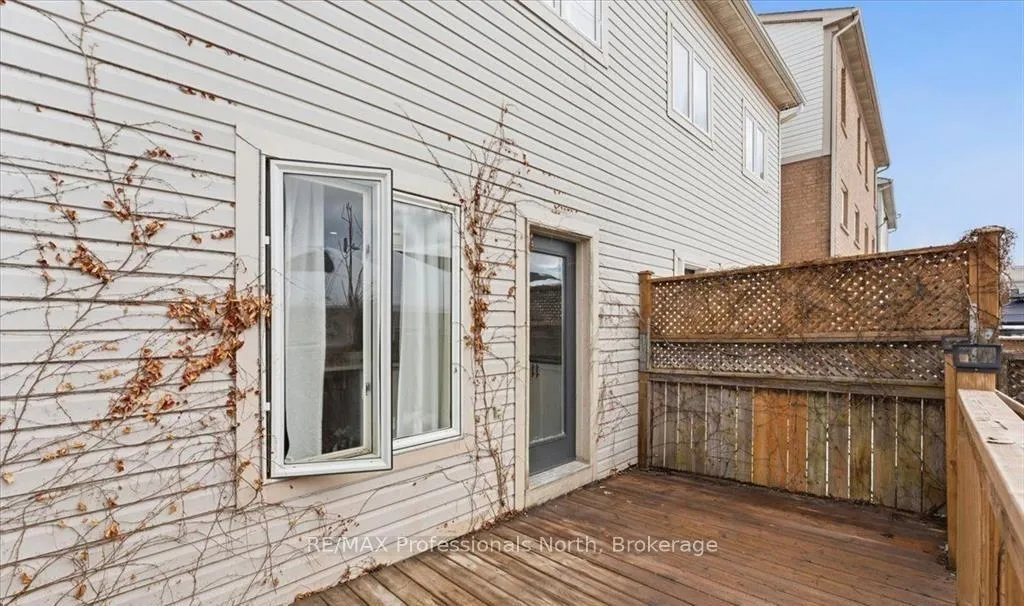 Photo 23 of 98 Roxton Road, Oakville, River Oaks — HOMEH