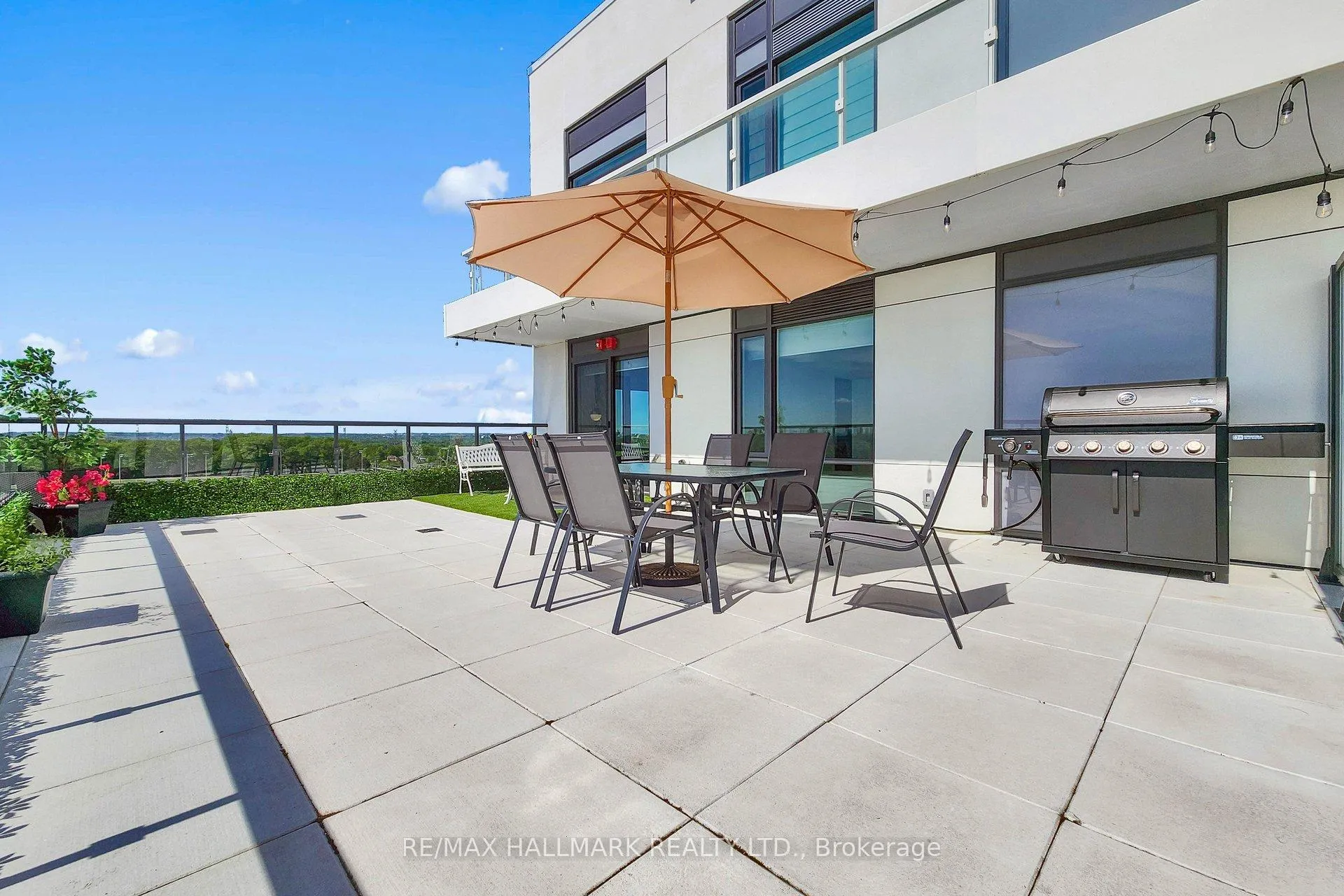 Photo 2 of Unit 1101, 8 Beverley Glen Boulevard, Vaughan, Beverley Glen — HOMEH