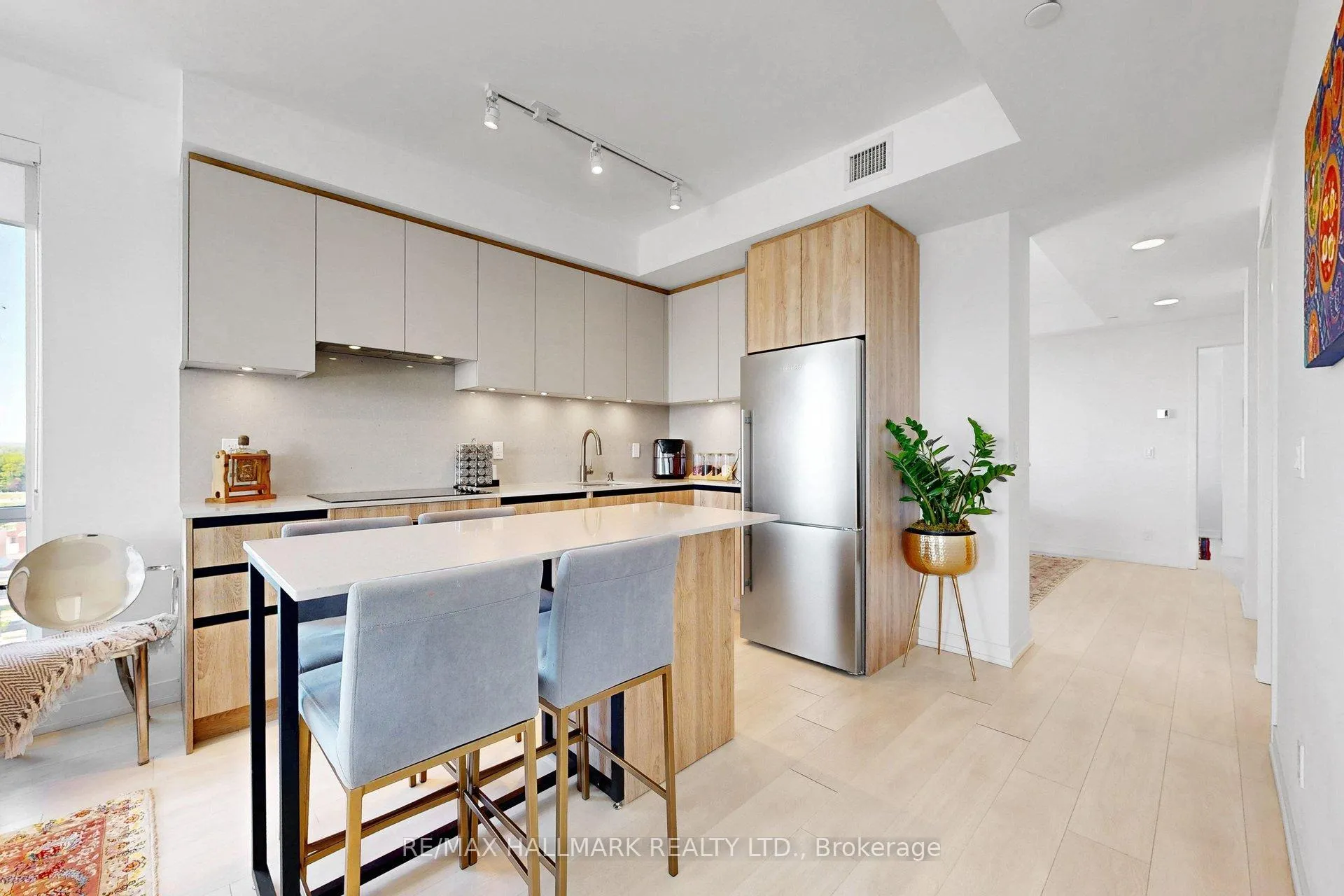 Photo 8 of Unit 1101, 8 Beverley Glen Boulevard, Vaughan, Beverley Glen — HOMEH