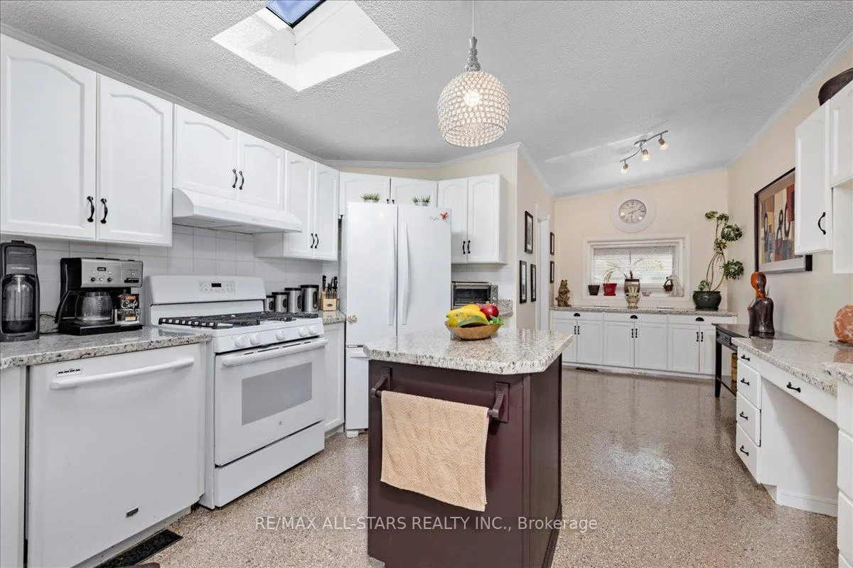 Photo 8 of 26576 Park Road, Georgina, Sutton & Jackson's Point — HOMEH