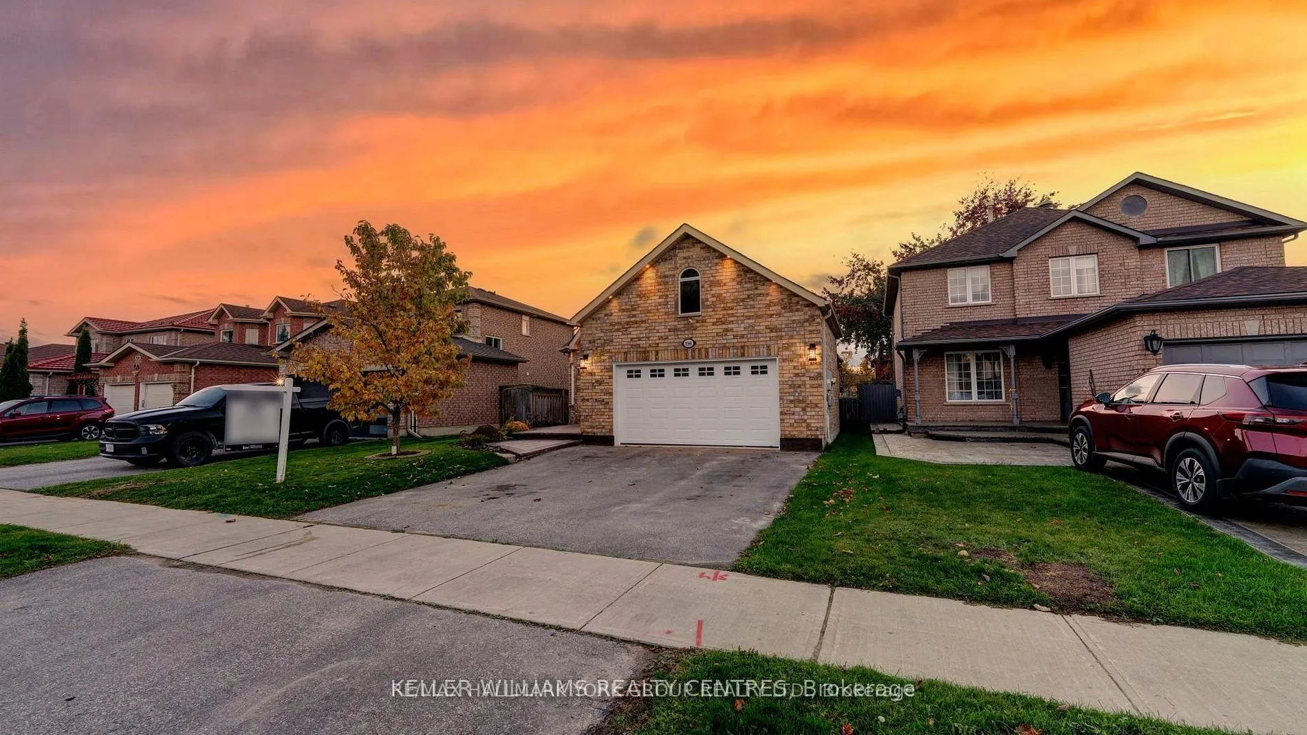 Photo 2 of 196 Marsellus Drive, Barrie, Holly — HOMEH