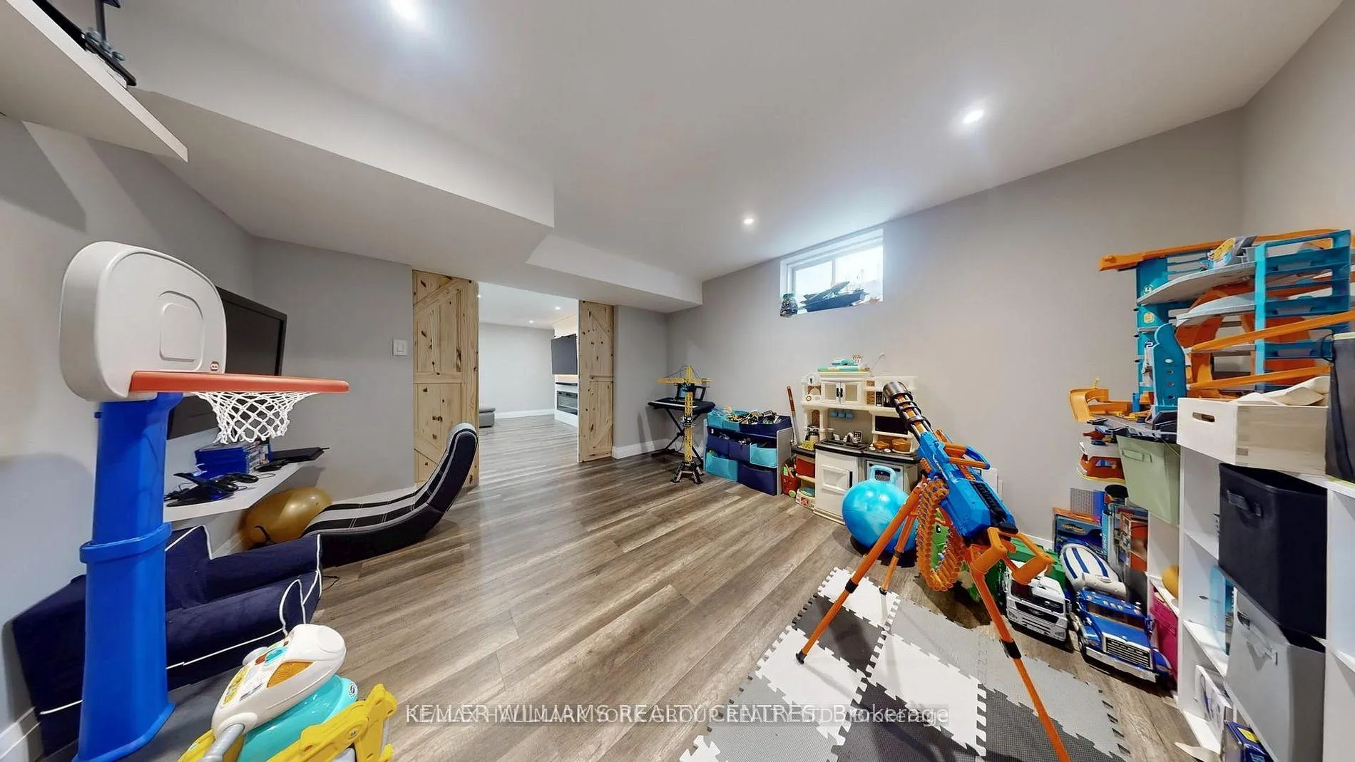 Photo 33 of 196 Marsellus Drive, Barrie, Holly — HOMEH