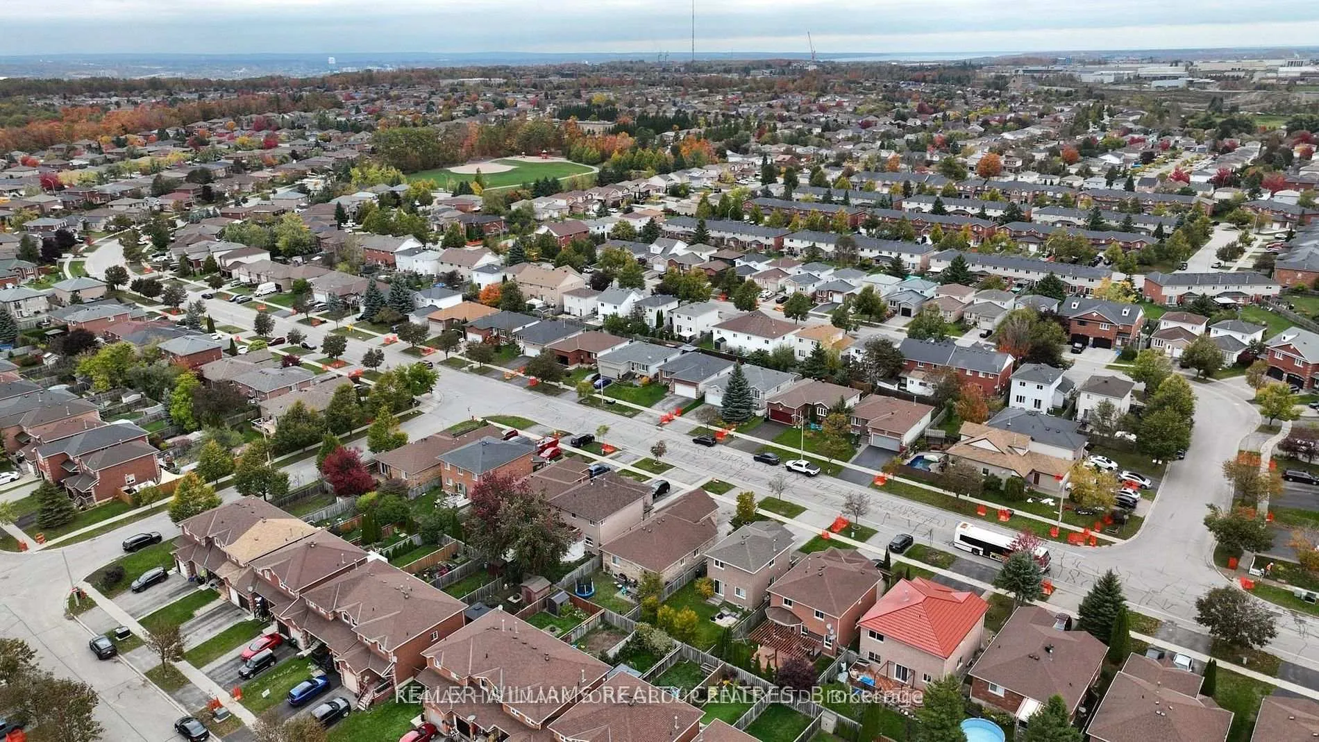 Photo 38 of 196 Marsellus Drive, Barrie, Holly — HOMEH