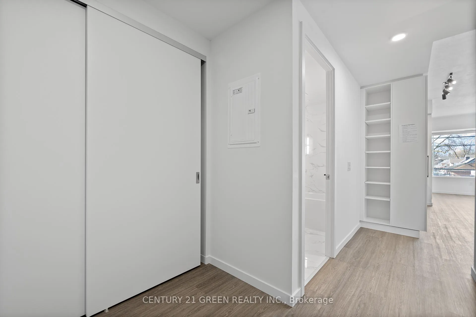 Photo 14 of Unit 216, 689 The Queensway, Etobicoke, Stonegate-Queensway — HOMEH