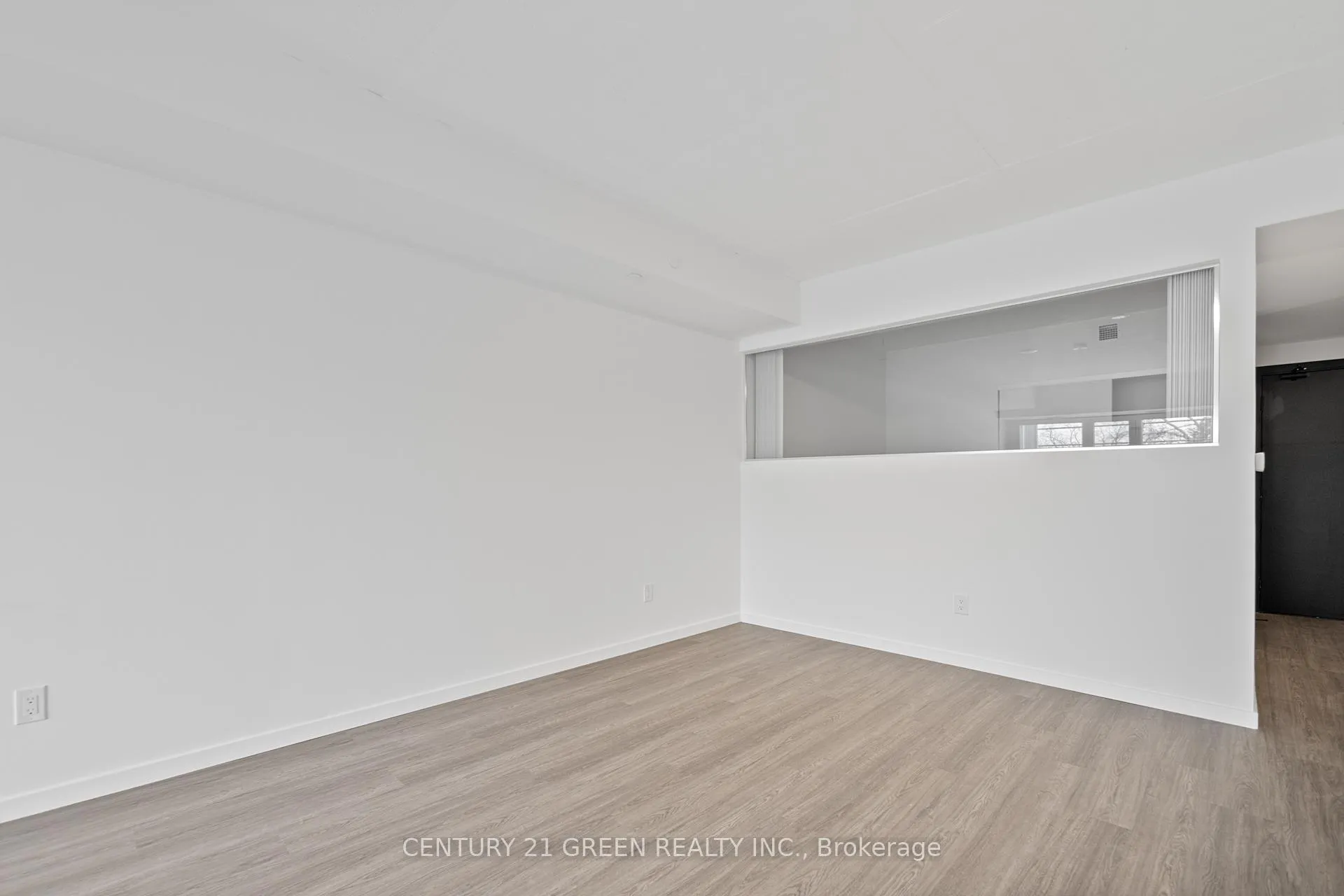 Photo 27 of Unit 216, 689 The Queensway, Etobicoke, Stonegate-Queensway — HOMEH