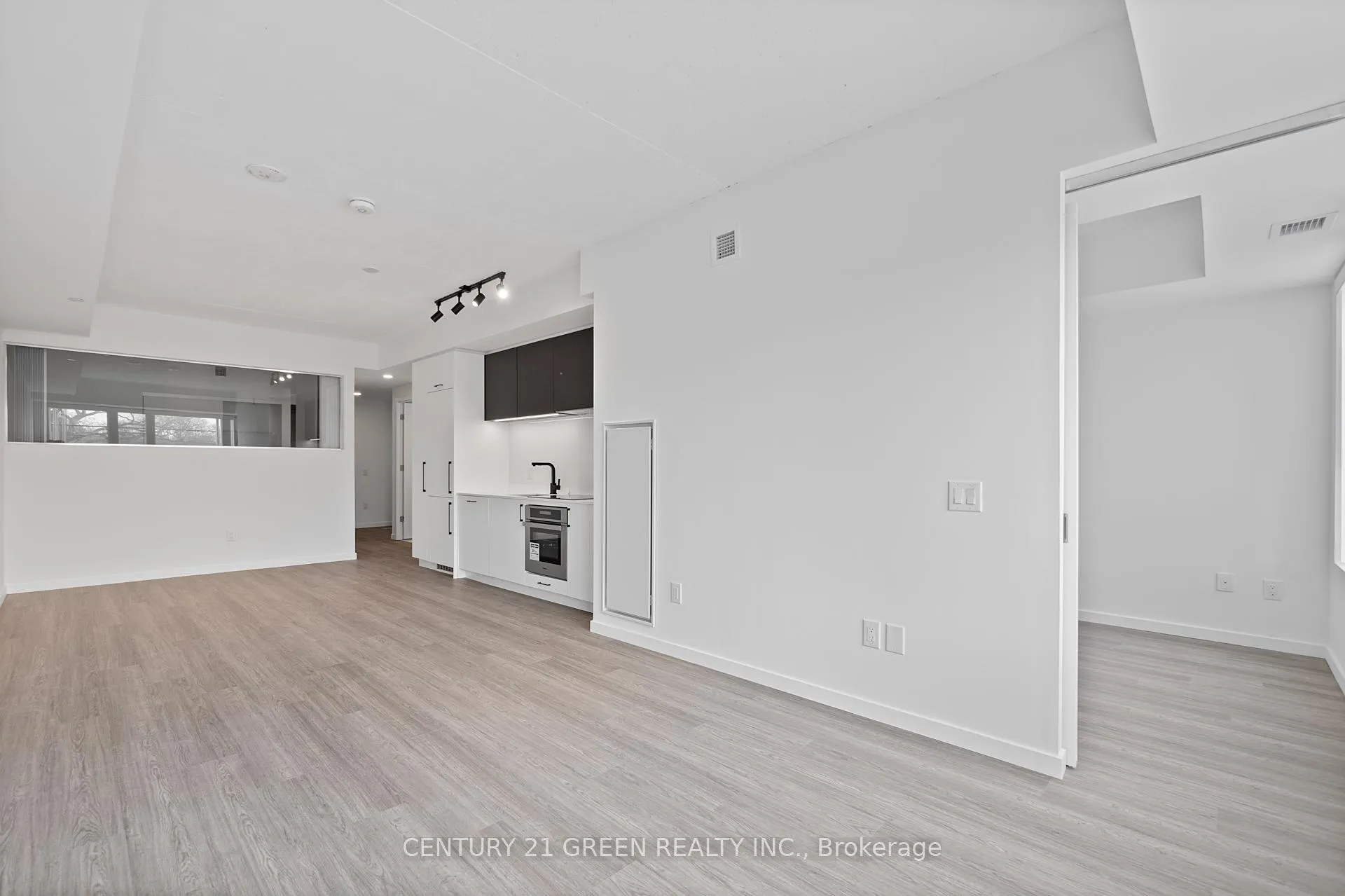 Photo 28 of Unit 216, 689 The Queensway, Etobicoke, Stonegate-Queensway — HOMEH