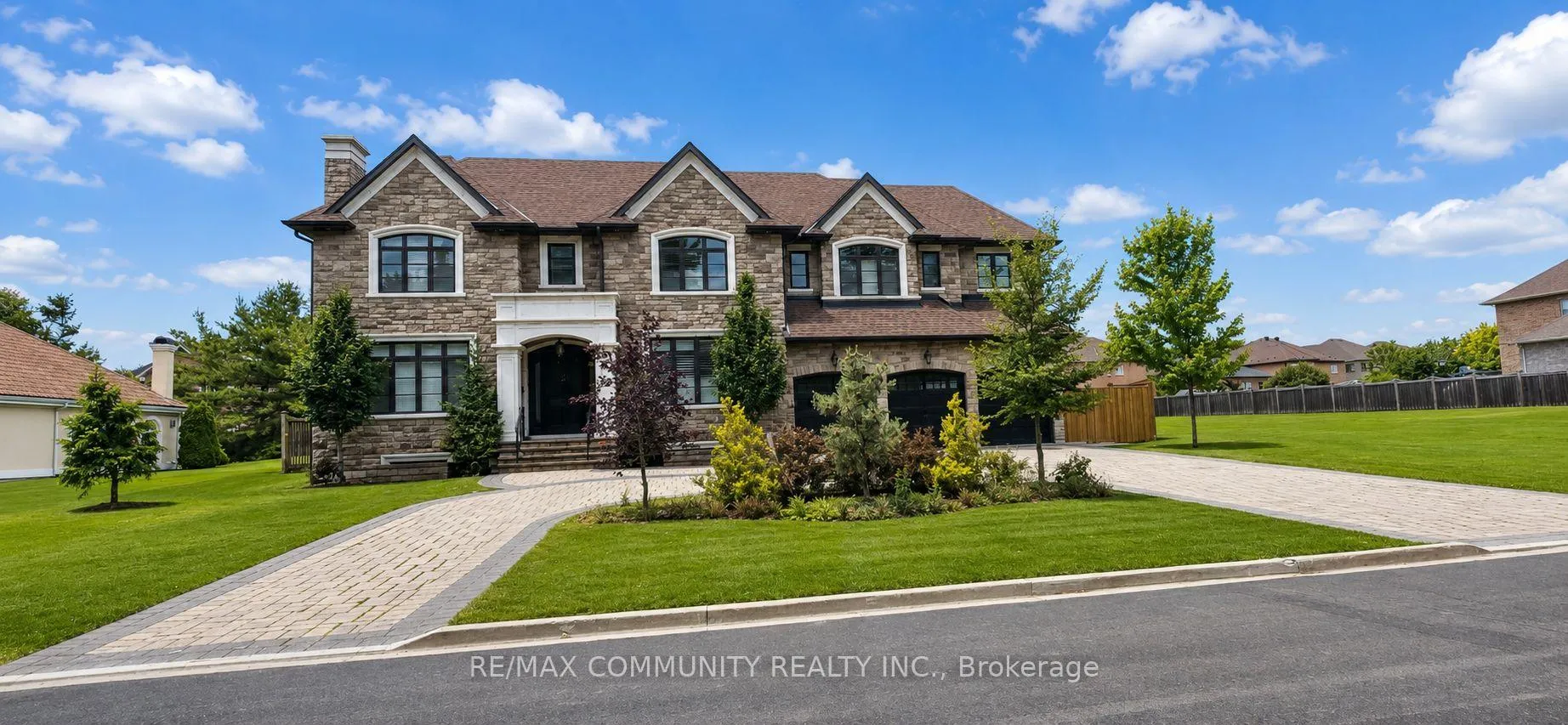 Photo 2 of 65 Chatelaine Drive, Markham, Rouge River Estates — HOMEH