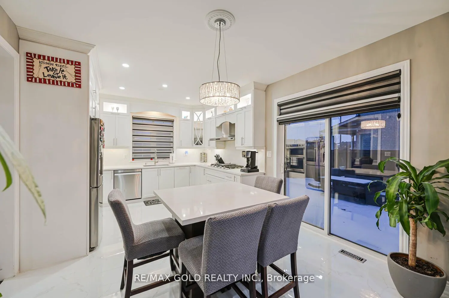 Photo 15 of 15 Vanwood Crescent, Brampton, Vales of Castlemore — HOMEH