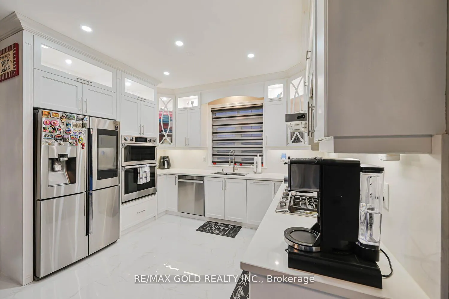 Photo 16 of 15 Vanwood Crescent, Brampton, Vales of Castlemore — HOMEH