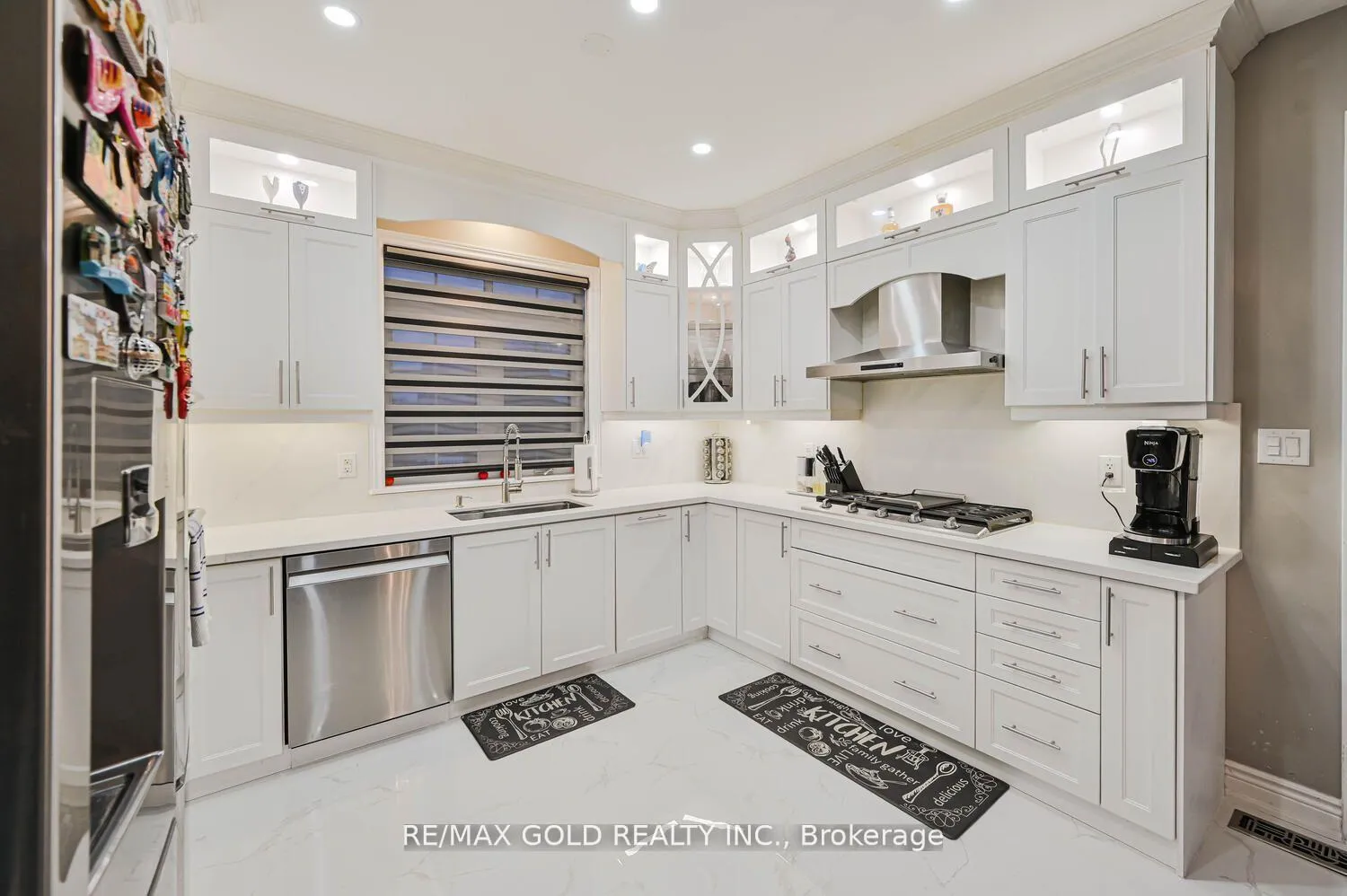 Photo 17 of 15 Vanwood Crescent, Brampton, Vales of Castlemore — HOMEH