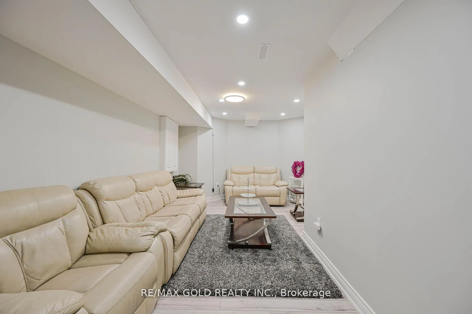 Photo 44 of 15 Vanwood Crescent, Brampton, Vales of Castlemore — HOMEH