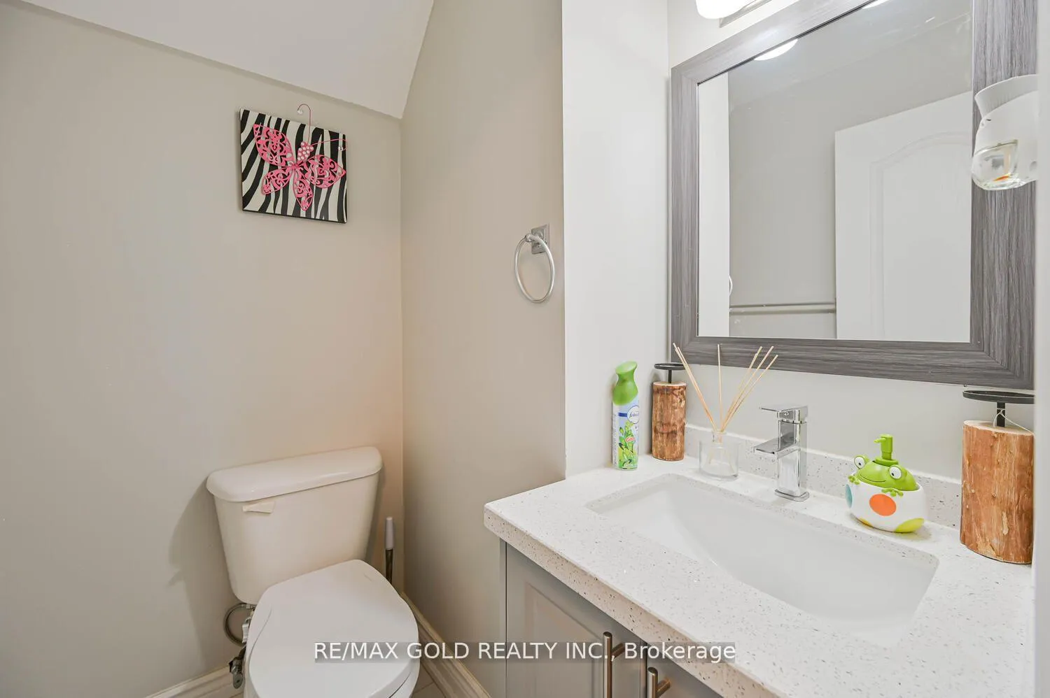 Photo 46 of 15 Vanwood Crescent, Brampton, Vales of Castlemore — HOMEH