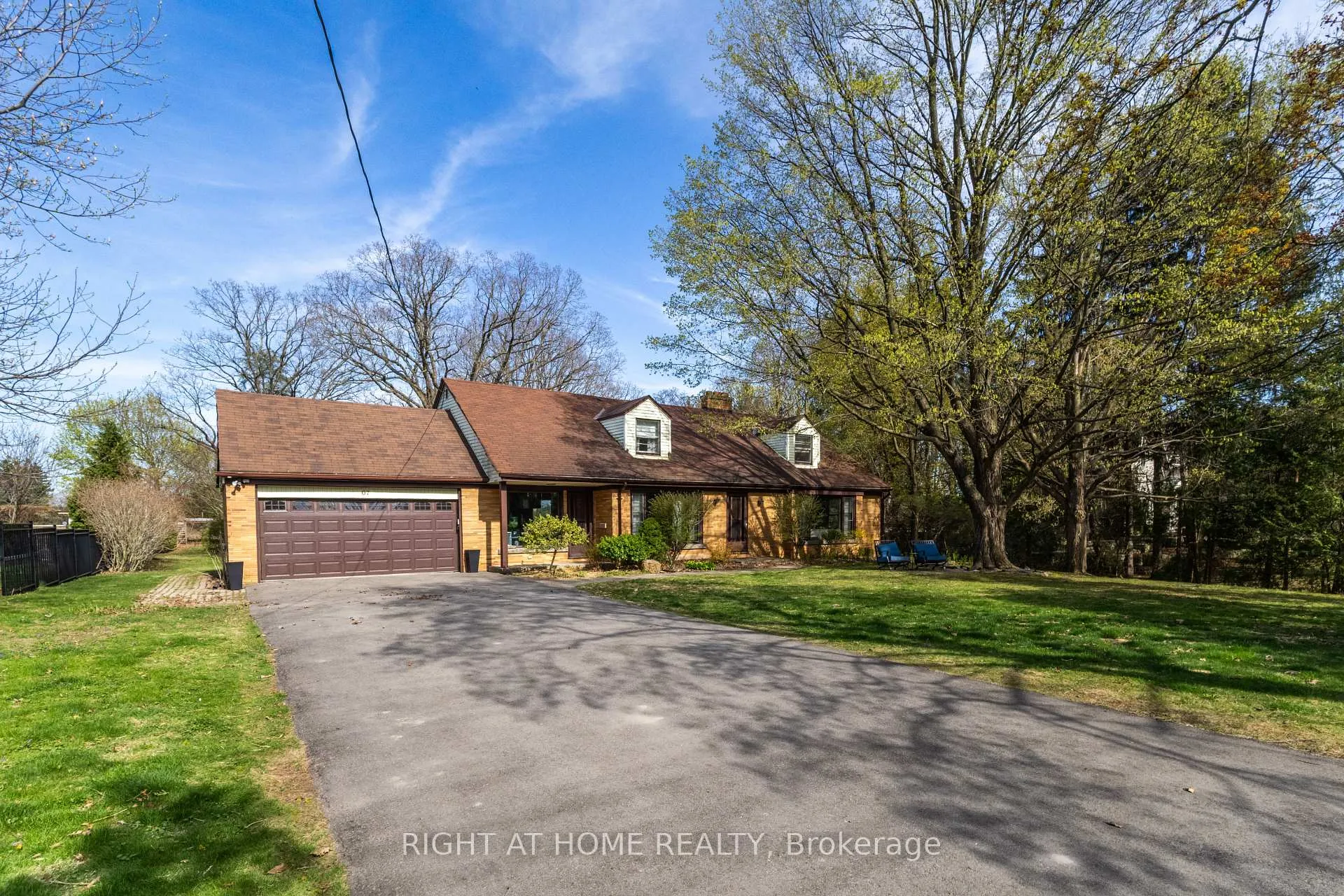 Photo 2 of 67 St Margarets Road, Hamilton, Ancaster — HOMEH