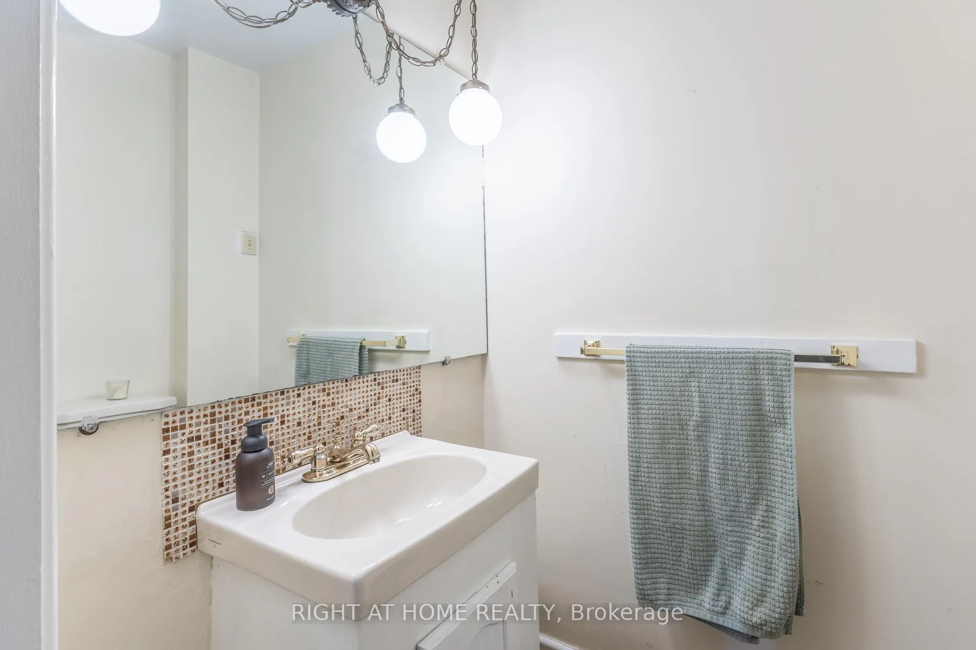 Photo 13 of 67 St Margarets Road, Hamilton, Ancaster — HOMEH