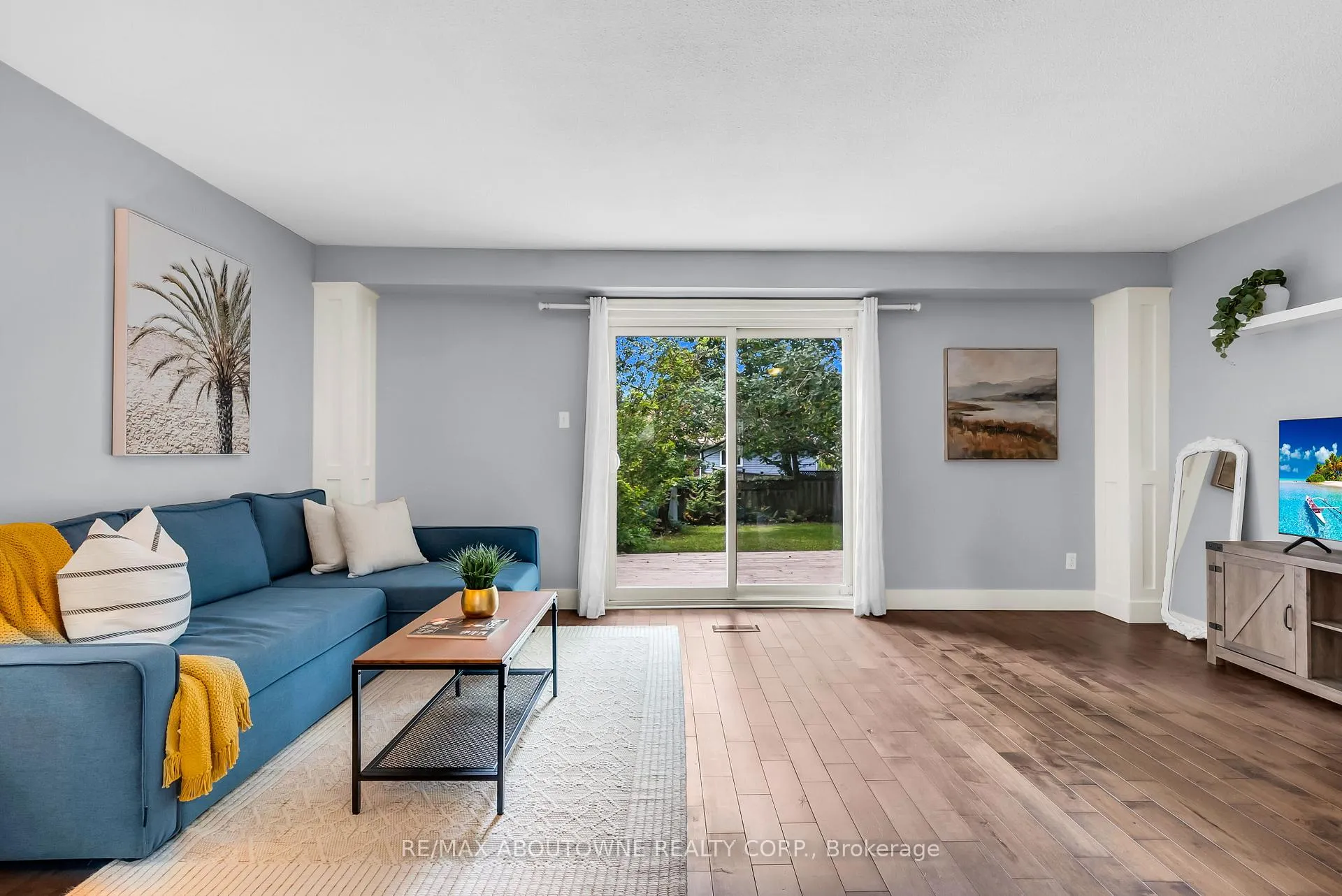 Photo 11 of 2260 Manchester Drive, Burlington, Brant Hills — HOMEH