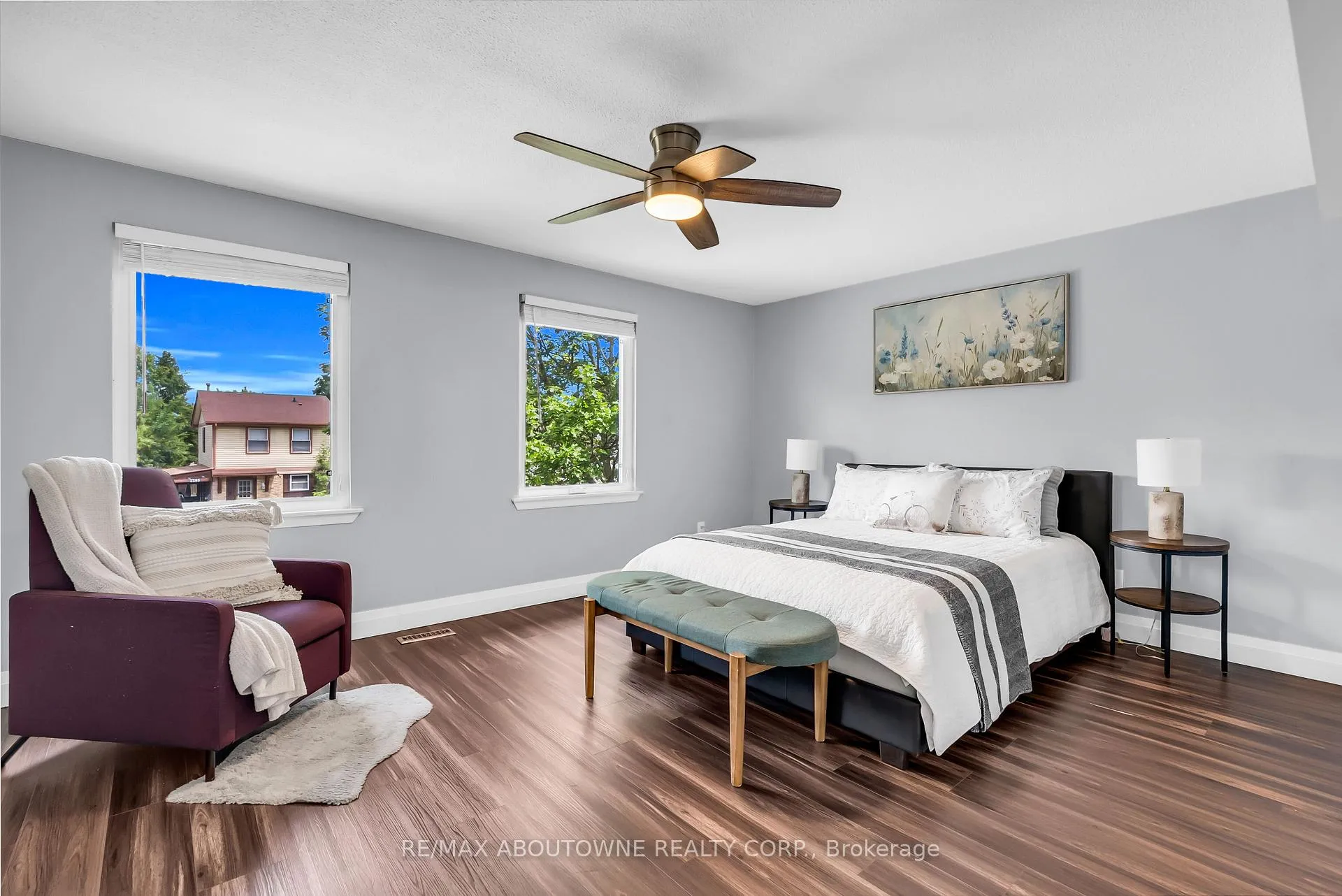 Photo 24 of 2260 Manchester Drive, Burlington, Brant Hills — HOMEH
