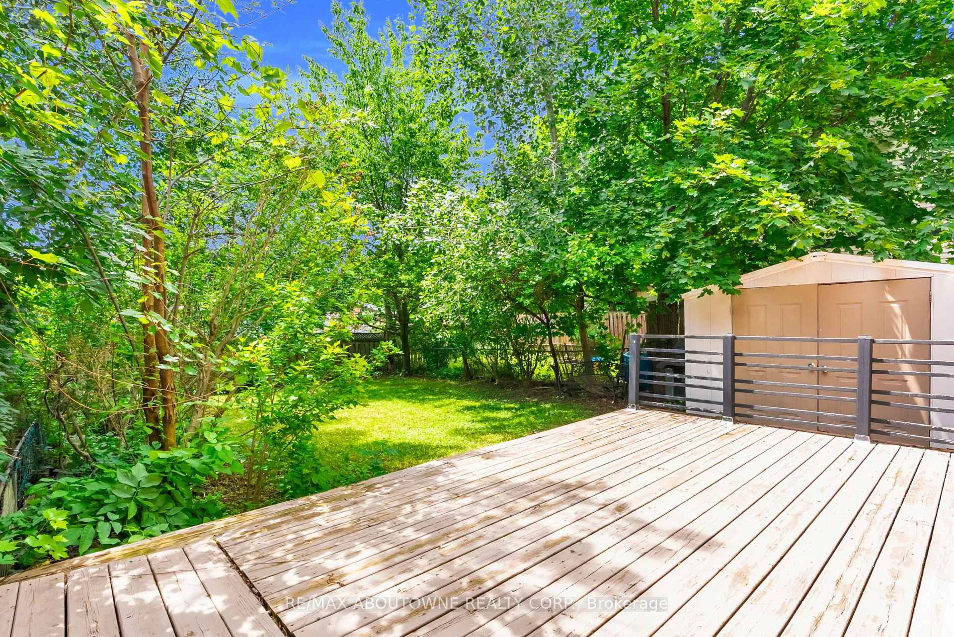 Photo 40 of 2260 Manchester Drive, Burlington, Brant Hills — HOMEH