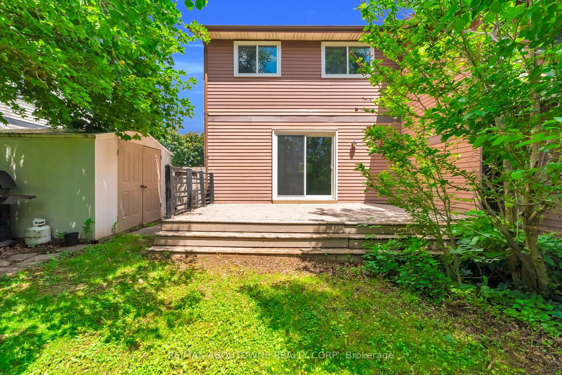 Photo 42 of 2260 Manchester Drive, Burlington, Brant Hills — HOMEH