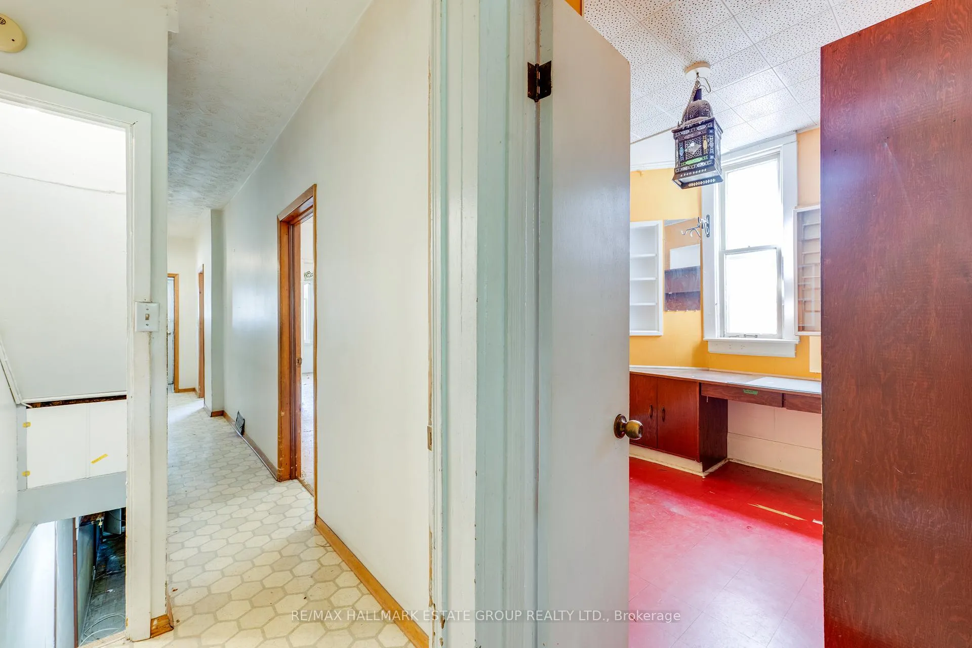 Photo 12 of 160 Coxwell Avenue, Toronto, Greenwood-Coxwell — HOMEH