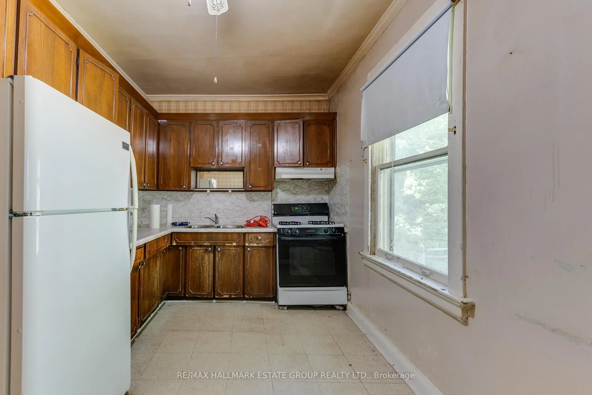 Photo 18 of 160 Coxwell Avenue, Toronto, Greenwood-Coxwell — HOMEH