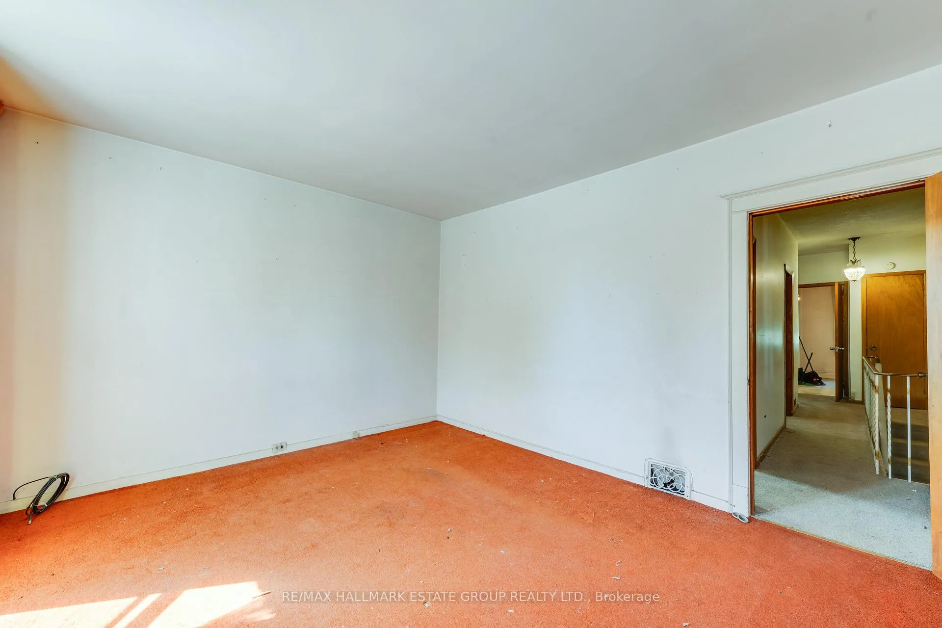 Photo 23 of 160 Coxwell Avenue, Toronto, Greenwood-Coxwell — HOMEH
